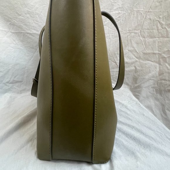 Fossil Kier Cactus Leather Tote Green *Small Scratch* - Picture 4 of 9